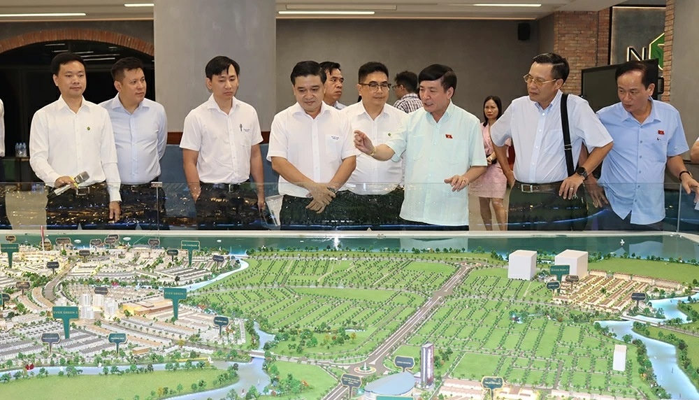 Sáp nhập tỉnh lớn nhất sau nửa thế kỷ: Làn sóng ngầm nâng định giá cổ phiếu địa ốc, hơn chục doanh nghiệp được gọi tên