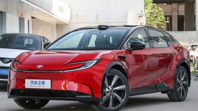 Toyota ra mắt mẫu SUV chạy điện mới: Công nghệ vượt trội, đẹp thể thao, giá chỉ 460 triệu, nhận xe luôn trong tháng 6/2025