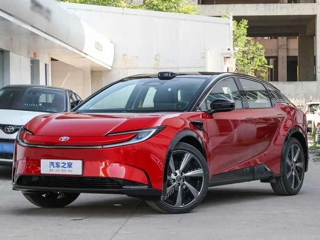 Toyota ra mắt mẫu SUV chạy điện mới: Công nghệ vượt trội, đẹp thể thao, giá chỉ 460 triệu, nhận xe luôn trong tháng 6/2025
