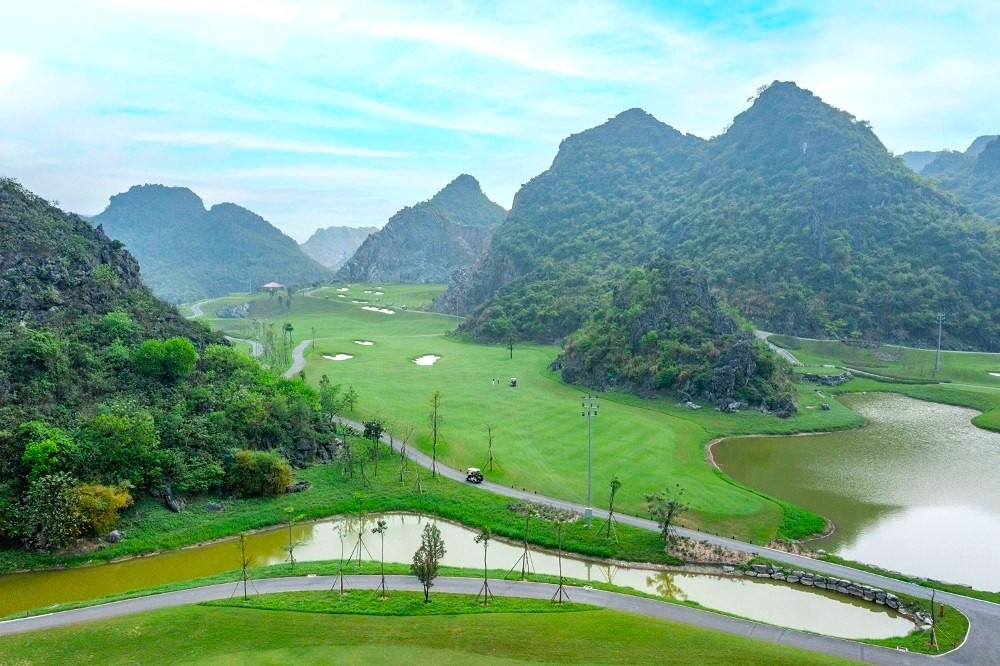 Khách sạn Legend Valley: Giao điểm hoàn hảo giữa nghỉ dưỡng và gôn tại Hà Nam