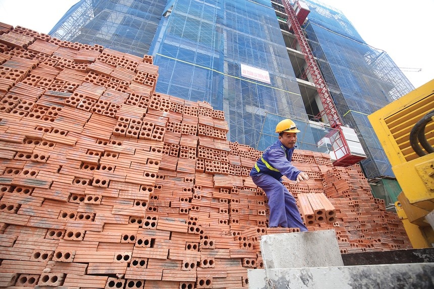 Thị trường bất động sản ‘chưa mở khóa’ hoàn toàn: Cơ hội nào cho cổ phiếu vật liệu xây dựng?