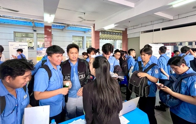 Ngành học tại 1 trường cao đẳng của Việt Nam có gì đặc biệt mà thí sinh giỏi vẫn... 'run tay' khi nộp hồ sơ