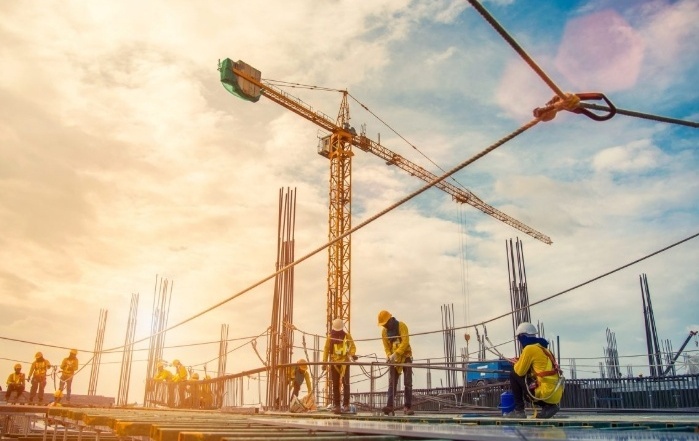 Doanh nghiệp nào dễ bị ‘ăn mòn’ biên lợi nhuận khi giá vật liệu xây dựng tăng sốc?