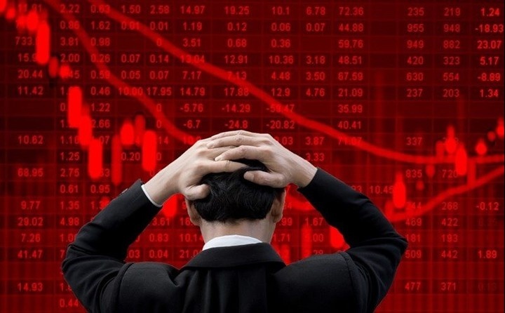 VN-Index 'bốc hơi' 10 điểm, một nhóm cổ phiếu ngược dòng tăng mạnh giữa xung đột tại Trung Đông