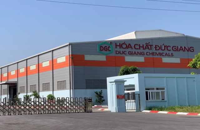 Hóa chất Đức Giang (DGC): Dự án 2.400 tỷ đồng vừa khởi công, loạt khách hàng cam kết bao tiêu 50% sản lượng