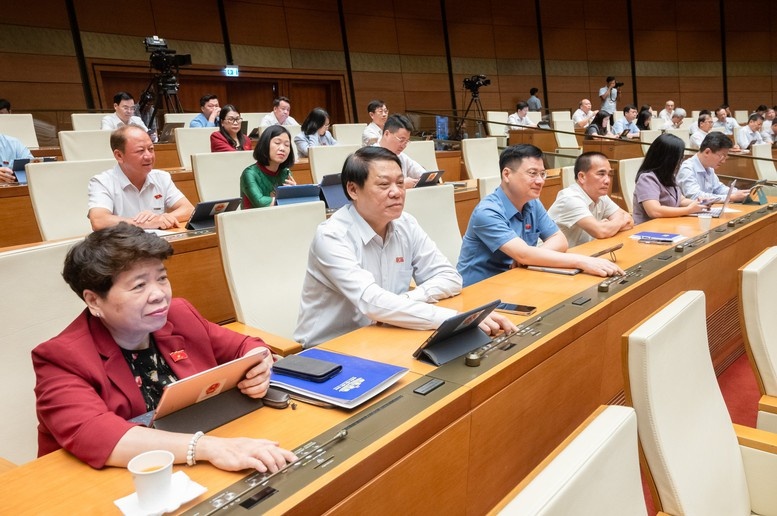Quốc hội thông qua Luật Việc làm (sửa đổi): Chốt mức hưởng trợ cấp thất nghiệp hàng tháng