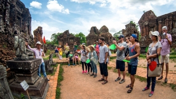 Một ngành nghề bị chuyên gia chê thẳng, phụ huynh sốc, dân mạng tranh cãi nảy lửa