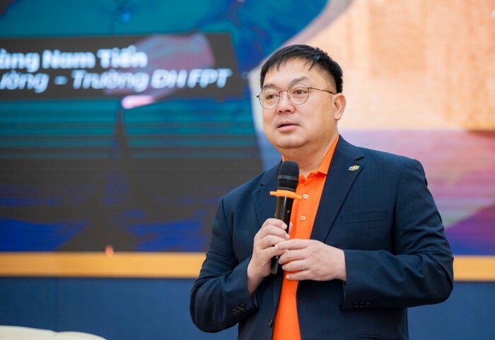 Ông Hoàng Nam Tiến: AI không thể cướp đi tương lai của con người nếu chúng ta biết cách làm chủ và biến nó thành 'ô - sin trí tuệ'
