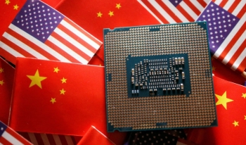 Không cần chip Mỹ, Trung Quốc vẫn huấn luyện được AI bằng cách không ai ngờ