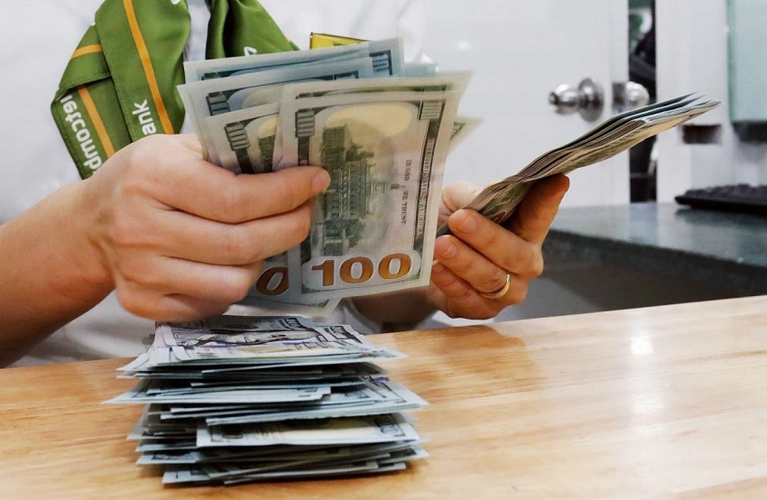 Tỷ giá hôm nay 17/6: USD tăng nhẹ, chợ đen vượt 26.350 đồng