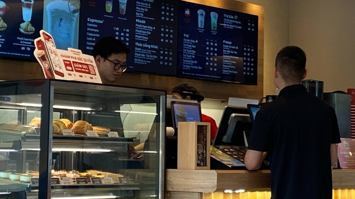 Quy định mới nhất về tiền lương, sinh viên đi làm thêm có phải đóng bảo hiểm xã hội bắt buộc không?