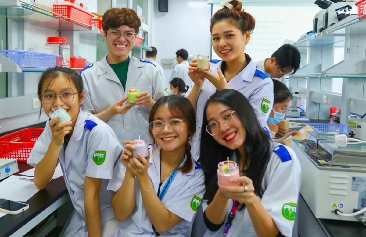 Trường Đại học đào tạo ngành Y hàng đầu ở phía Nam tăng 300 chỉ tiêu tuyển sinh, lần đầu xét tuyển môn tiếng Anh