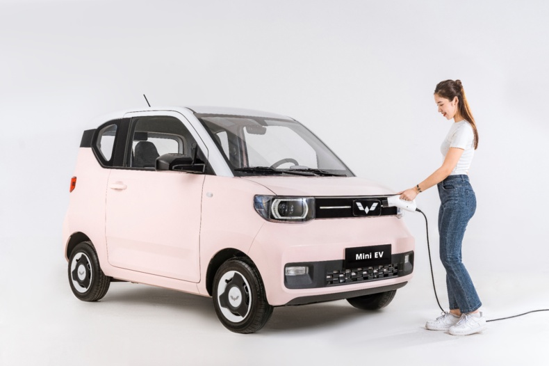 Doanh nghiệp bán xe điện Trung Quốc đổi tên công ty trạm sạc, dọn đường vào cuộc chơi hạ tầng