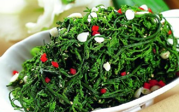Rau dại mọc bờ bụi xưa ít ai ăn, nay được săn lùng vì hương vị lạ: Người Trung Quốc gọi là 'rau trường thọ', giá cao bất ngờ