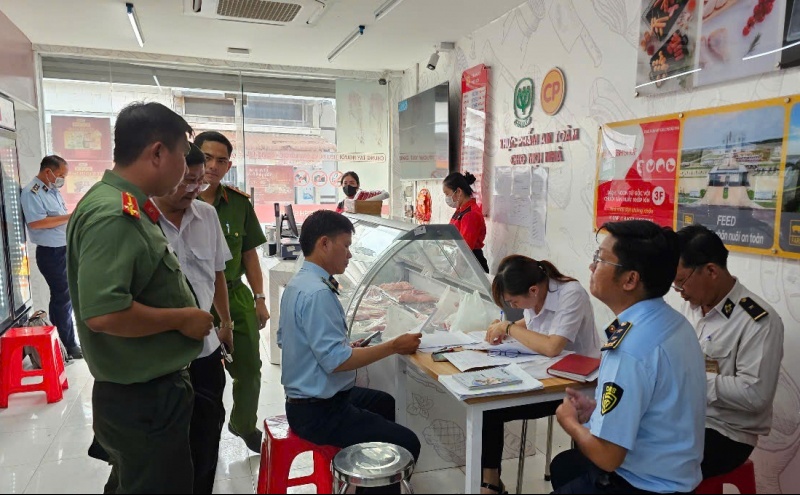 Vụ C.P. Việt Nam: Lò mổ siêu nhỏ xuất khống 66 hóa đơn gia công 20.000 con heo, nhận ăn chia 5% giá trị