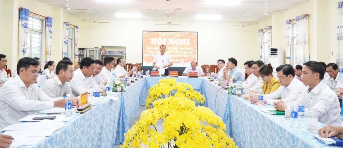 Tiếp tục trả tiền bồi thường tại siêu dự án hơn 1.000ha của Vinhomes (VHM), nhiều nông dân phất lên thành 'tỷ phú'