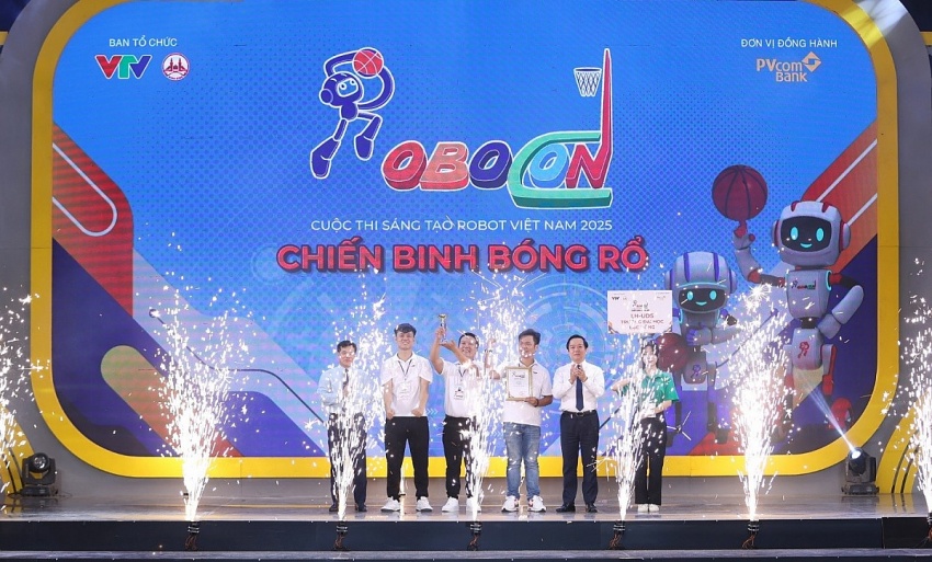PVcomBank khẳng định sứ mệnh cộng đồng cùng Robocon 2025