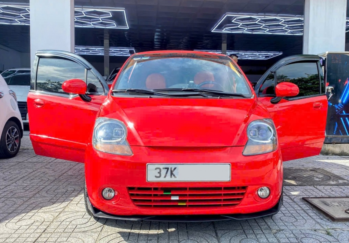Mạnh tay chi 150 triệu độ chiếc Chevrolet Spark giá chỉ 76 triệu bằng loạt đồ Mercedes-Benz, chủ xe tuyên bố thẳng khi có người ngỏ ý