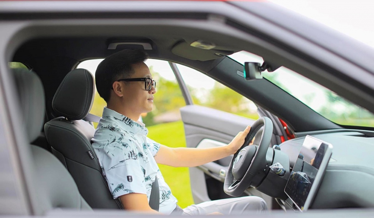 Chủ doanh nghiệp chọn VinFast VF 9: “Trải nghiệm sử dụng vượt trội trong tầm tiền, dịch vụ hậu mãi vượt tầm xe sang”