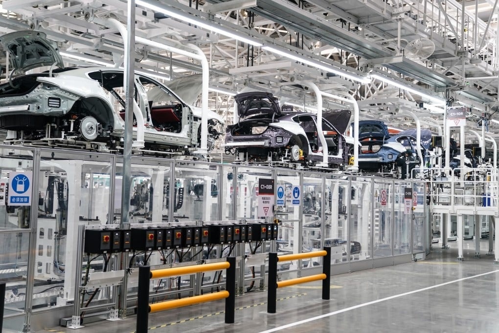 Láng giềng Việt Nam có nhà máy xe điện thần tốc, cứ 76 giây xuất xưởng 1 ô tô, tự động hóa tới 91%