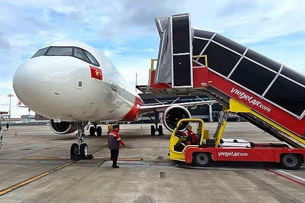 Mất hợp đồng với Vietjet (VJC) của tỷ phú Nguyễn Thị Phương Thảo, một doanh nghiệp lo ‘bốc hơi’ 40% lợi nhuận