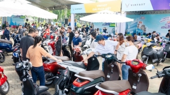 Chỉ vài tiếng nữa, VinFast sẽ tổ chức đổi xe xăng lấy xe điện, khách hàng sắp nhận loạt quyền lợi khủng