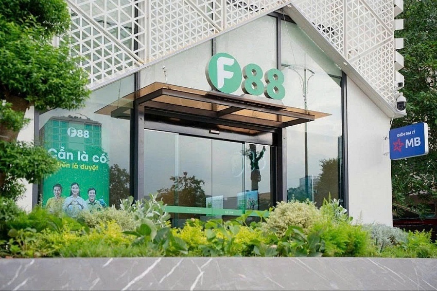 F88 ra mắt ‘phòng giao dịch ngân hàng thu nhỏ’ giữa lòng Hà Nội