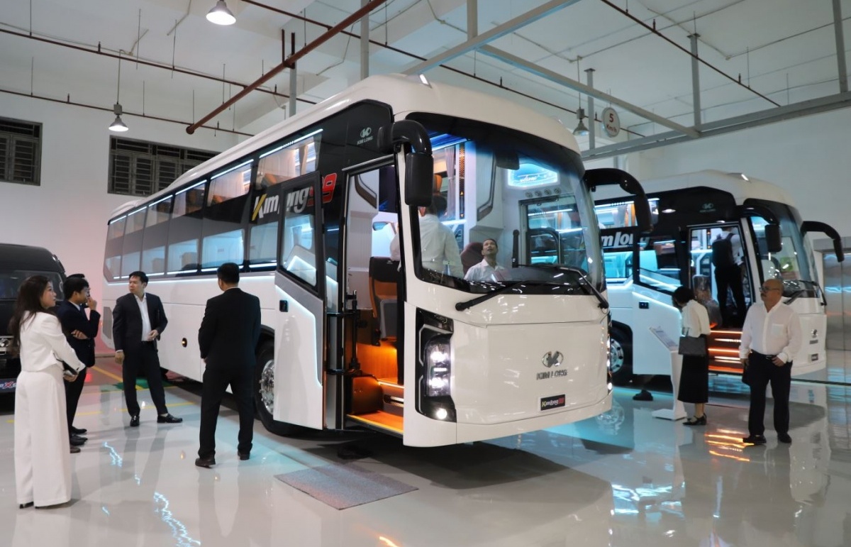 Hãng xe Việt Kim Long Motor muốn tuyển gần 500 lao động, không yêu cầu tốt nghiệp Đại học