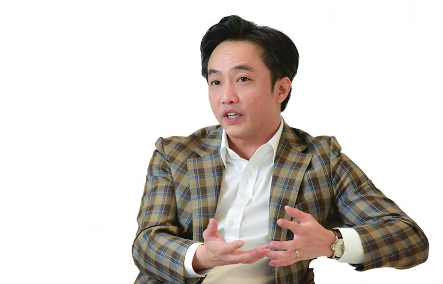 CEO Quốc Cường Gia Lai (QCG) đích thân livestream bán nhà, 3 tiếng chốt hơn 500 căn trị giá 800 tỷ đồng