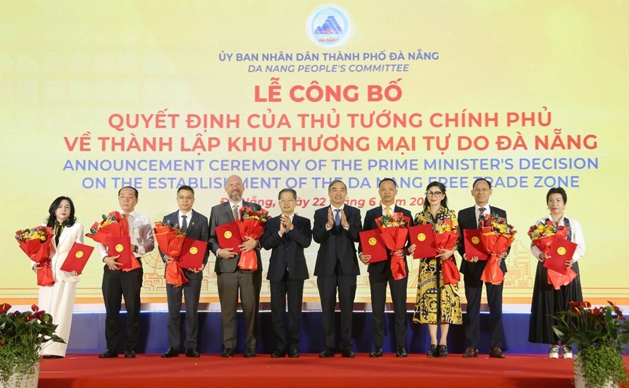 Lộ diện 8 ông lớn đầu tiên cam kết rót vốn vào khu thương mại tự do đầu tiên của Việt Nam
