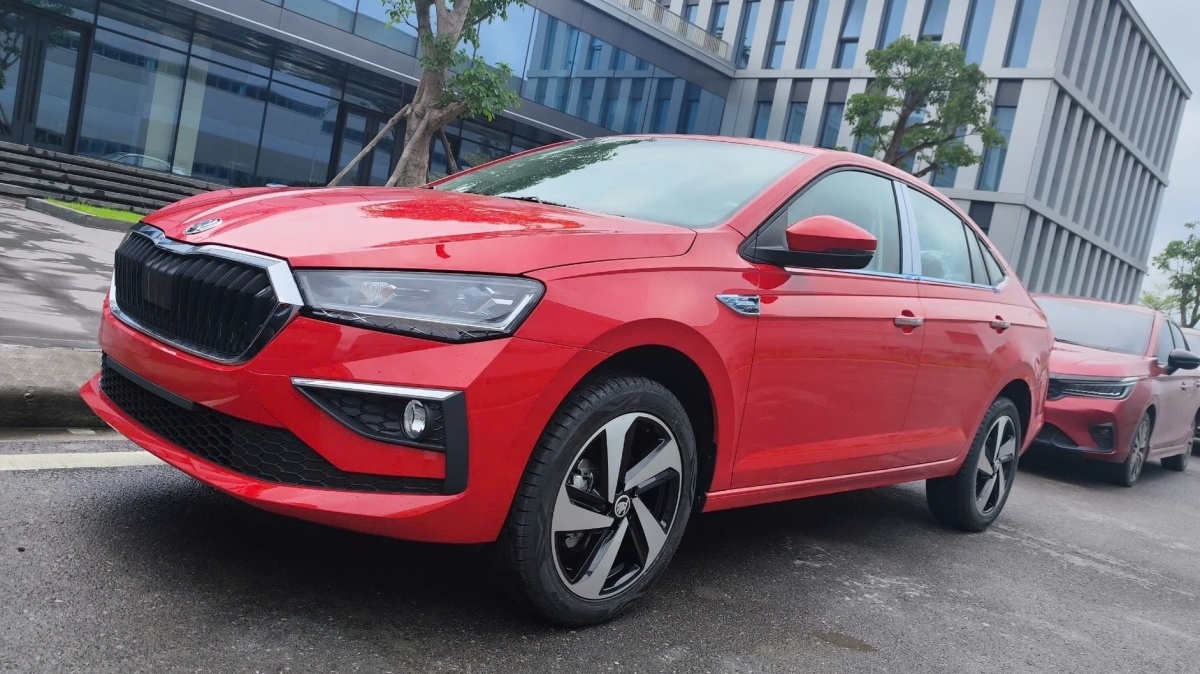 Xem trước mẫu sedan cỡ B thương hiệu châu Âu sắp bán tại Việt Nam: ‘Giá mềm như bún’, có thứ hơn hẳn Honda City, Vios