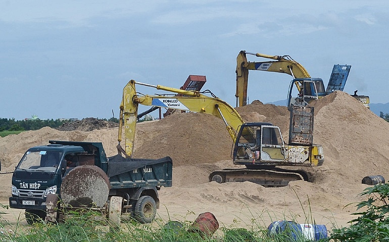 Doanh nghiệp 1 tháng tuổi trúng đấu giá mỏ cát gần 500 tỷ, gấp 65 lần giá khởi điểm