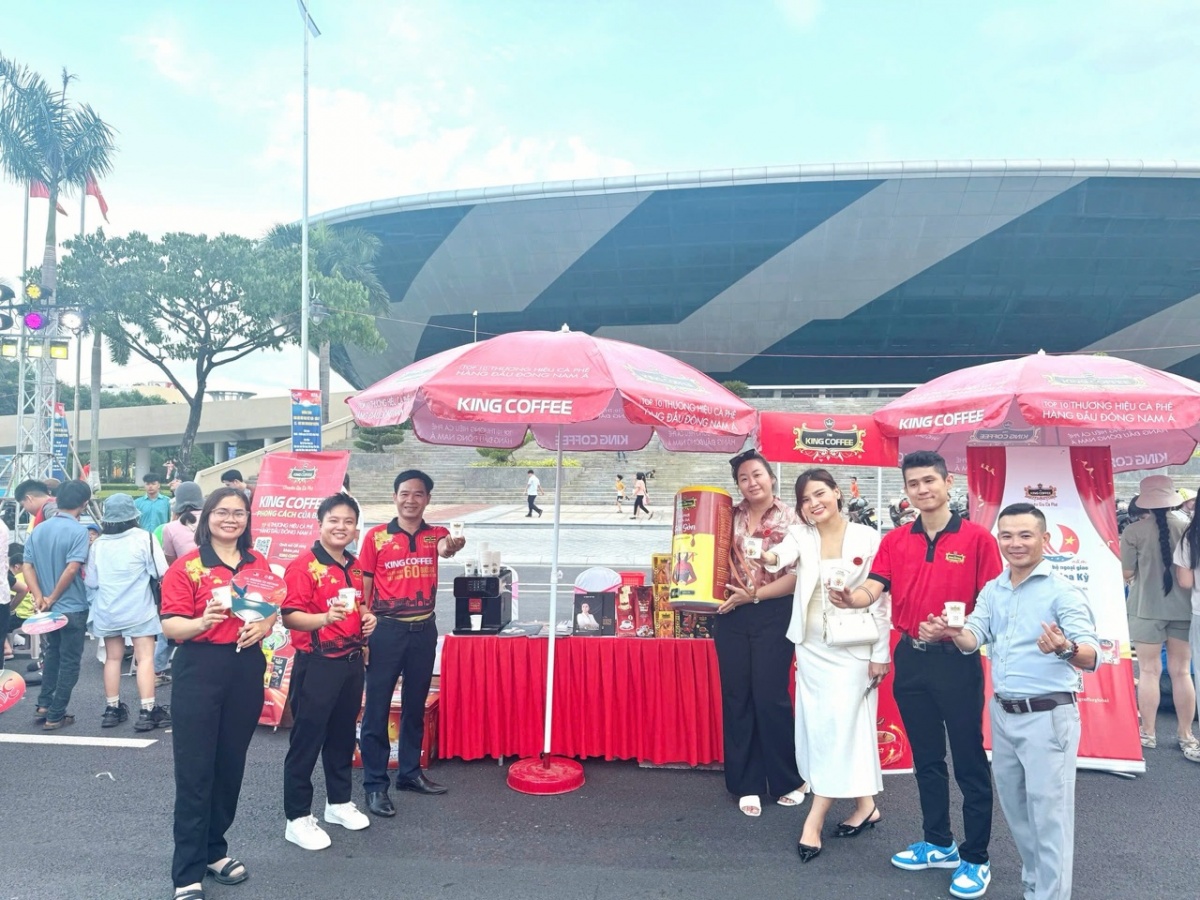 King Coffee của bà Lê Hoàng Diệp Thảo bất ngờ xuất hiện tại chuỗi kỷ niệm ngoại giao Việt Nam – Mỹ