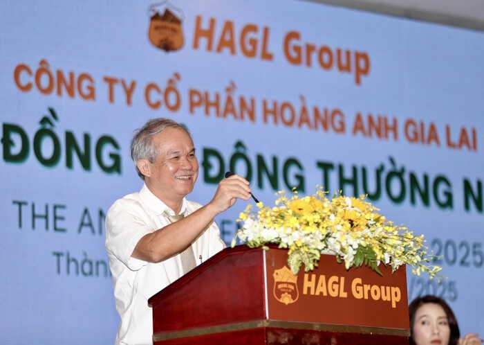 Khẳng định sắp xóa sạch lỗ lũy kế, bầu Đức cùng loạt lãnh đạo gom hàng triệu cổ phiếu HAG