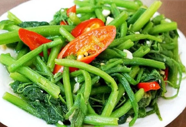 'Siêu thực phẩm' giá rẻ có cực nhiều ở Việt Nam: Loại rau đầy lông, giàu sắt chẳng kém gì thịt bò