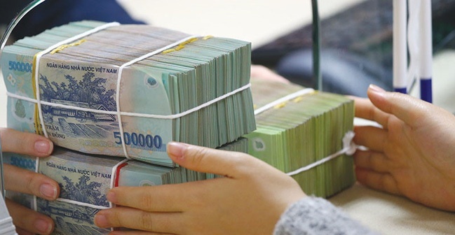 Tỷ giá tăng vọt, NHNN nối lại công cụ điều tiết bị ‘bỏ quên’ suốt 3 tháng