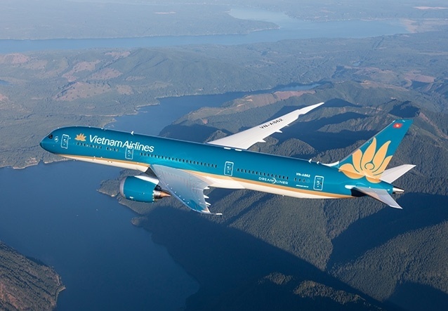Vietnam Airlines (HVN) bắt tay tập đoàn ẩm thực gần 60 năm tuổi Hàn Quốc đưa 'K-Food' lên các chuyến bay