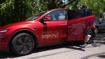 Xe tự lái Tesla bị chê 'non', chưa đủ tuổi so với hàng Trung Quốc