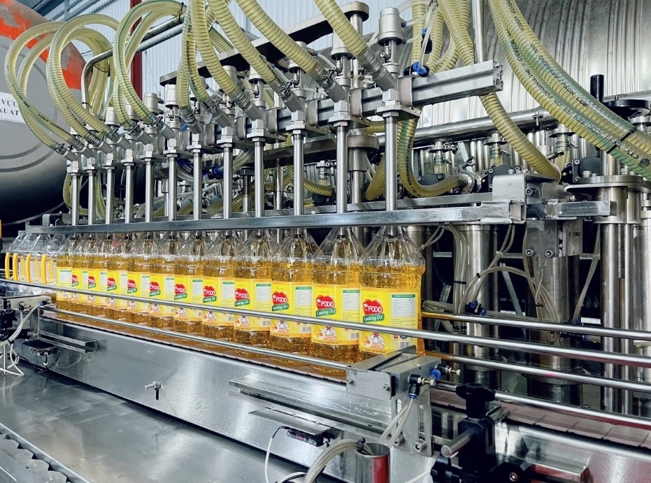 Doanh nghiệp đứng sau nhãn hiệu Ofood hô biến chục nghìn tấn dầu chăn nuôi thành dầu ăn cho người