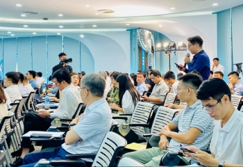 Vietnam Airlines (HVN): Vừa tái cơ cấu, vừa cạnh tranh với hơn 50 đối thủ lớn trên bầu trời