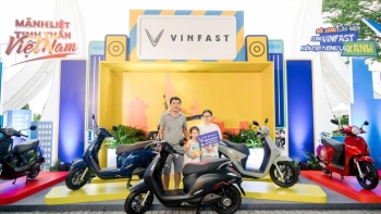Cứ 2 phút lại có 1 người mua xe máy điện VinFast, 600 xe xăng 'biến mất' sau 2 ngày