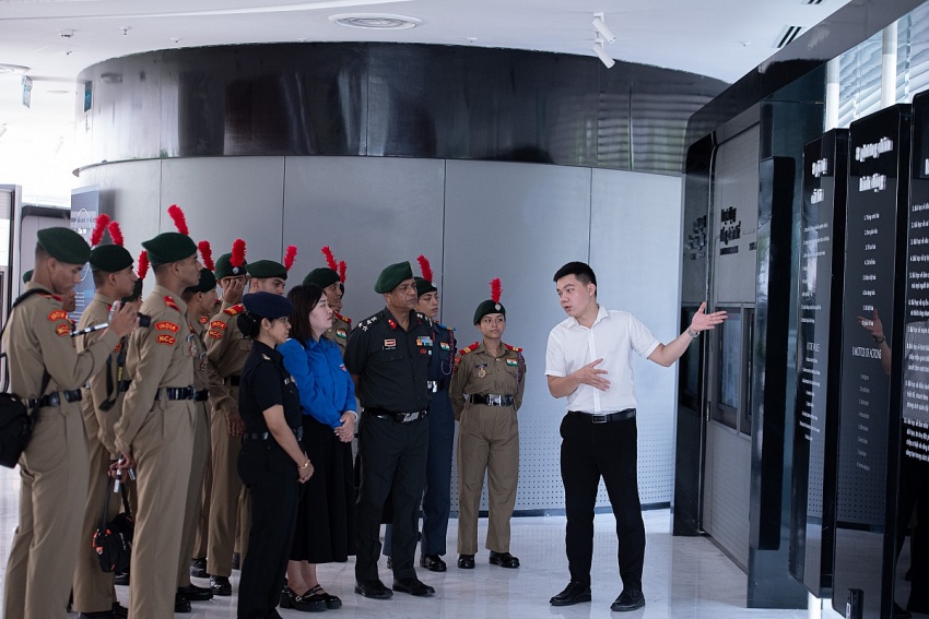 Sang Việt Nam công tác, lãnh đạo Ấn Độ sử dụng cả tiếng Việt, có nhận xét thẳng thắn về Tập đoàn Viettel