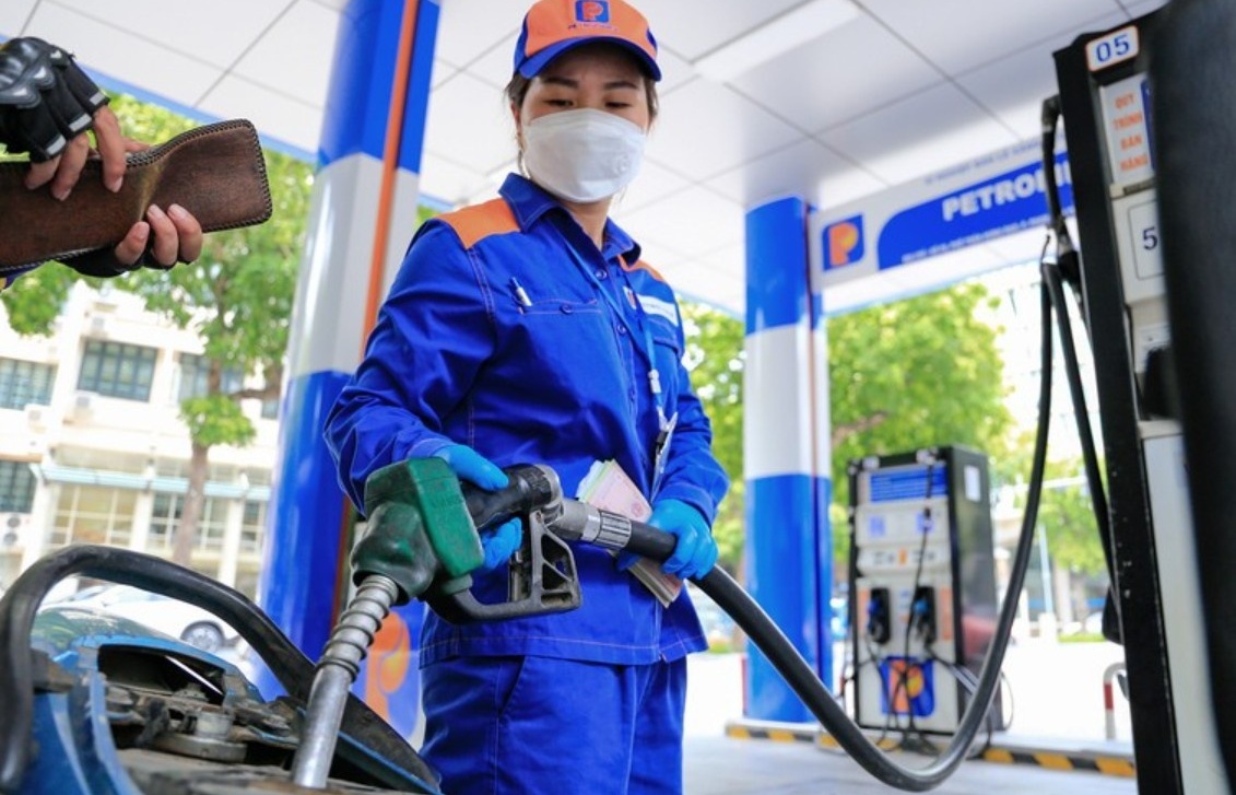 Bộ Công Thương vừa ra quyết định mới trong điều hành giá xăng dầu