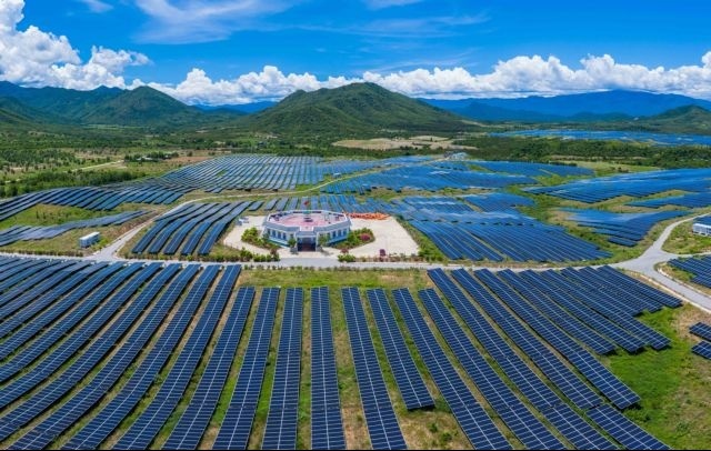 Sau điện hạt nhân, Ninh Thuận muốn 'thắp sáng' cả nước bằng năng lượng tái tạo