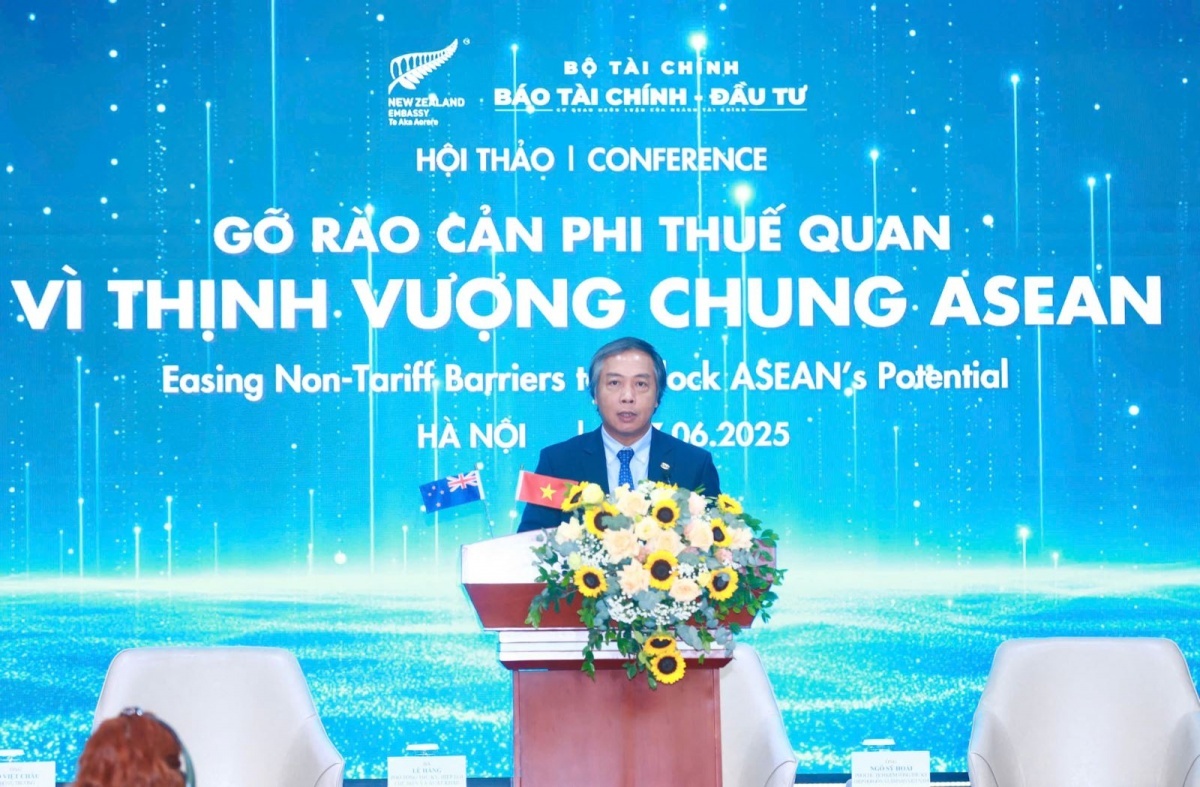 ‘Nút thắt vô hình’ đang níu chân thương mại ASEAN, gánh nặng hàng chục tỷ USD