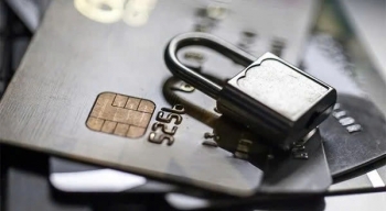 Chưa đầy 2 ngày nữa, một công ty chứng khoán chính thức đóng hàng loạt tài khoản tại ACB, Sacombank…