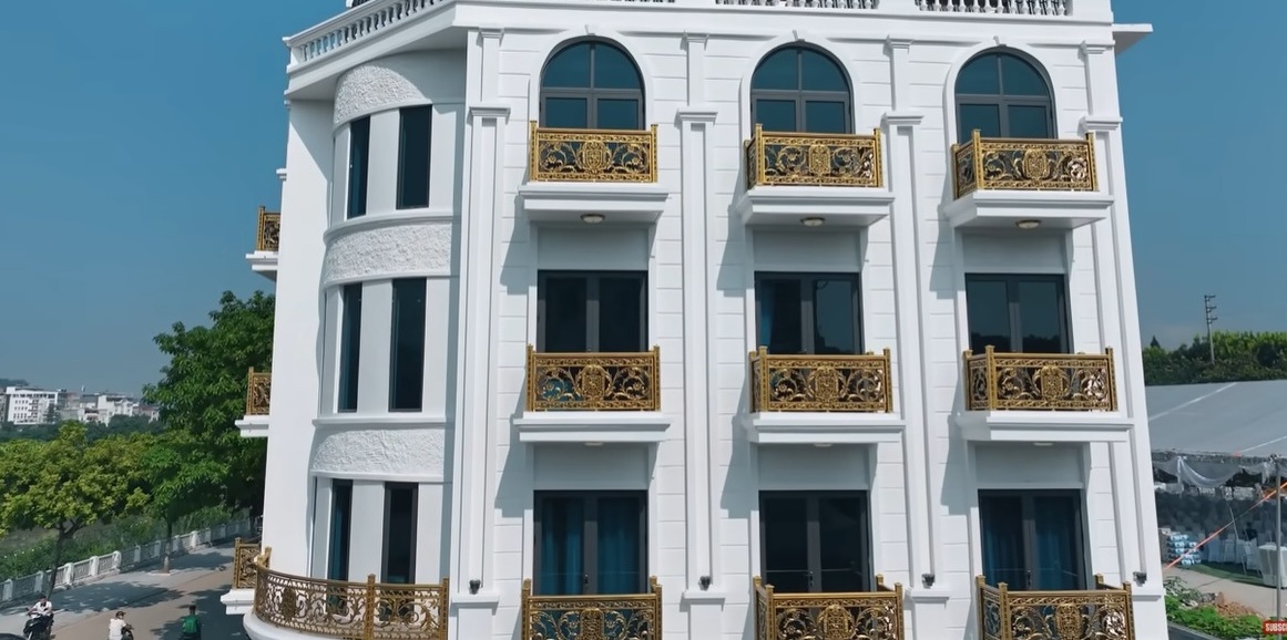 Từng làm nghề lái xe du lịch, chỉ sau ít năm Hải Sapa giàu lên trông thấy với nhà lầu xe sang: Nguồn tiền kiếm được nhờ kinh doanh mặt hàng gì?