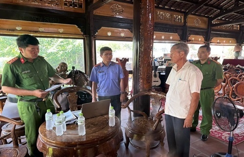 Công an khởi tố Giám đốc sinh năm 1955 có hành vi đối phó cơ quan chức năng