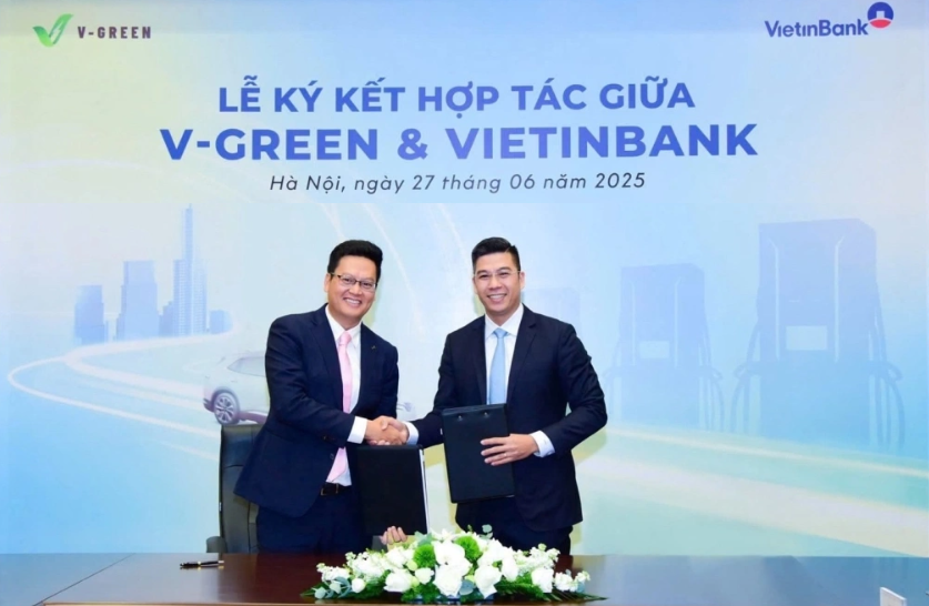 VinFast tăng tốc bán xe, V-Green chạy đua mở trạm sạc: Một ngân hàng 'tương trợ' 4.000 tỷ đồng
