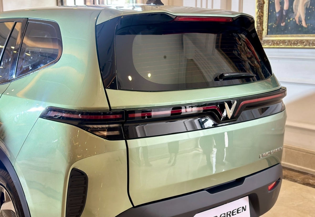 Mẫu MPV điện ‘quốc dân’ VinFast Limo Green: Giá chỉ 749 triệu, mạnh gấp đôi Xpander, chạy 450km/1 lần sạc